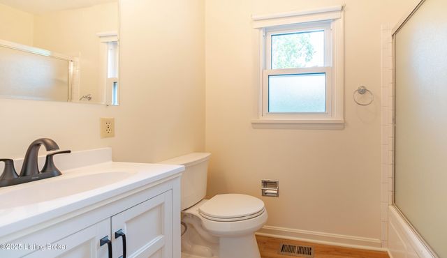 9213 Wendell Way, Louisville, KY 40299