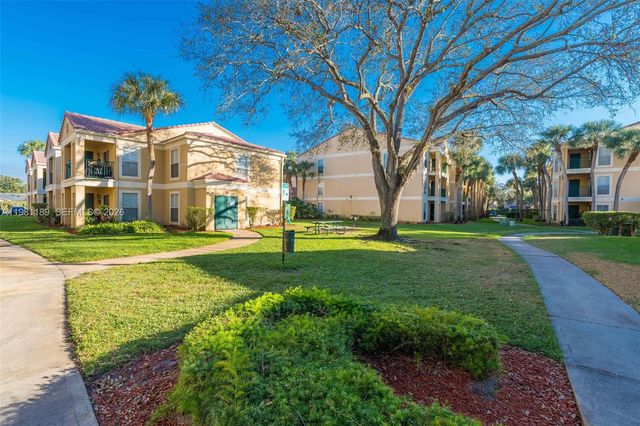 875 Riverside Dr 712, Coral Springs, FL 33071