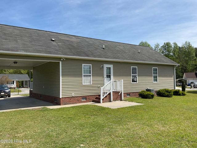 333 Olive Branch Boulevard, Grifton, NC 28530