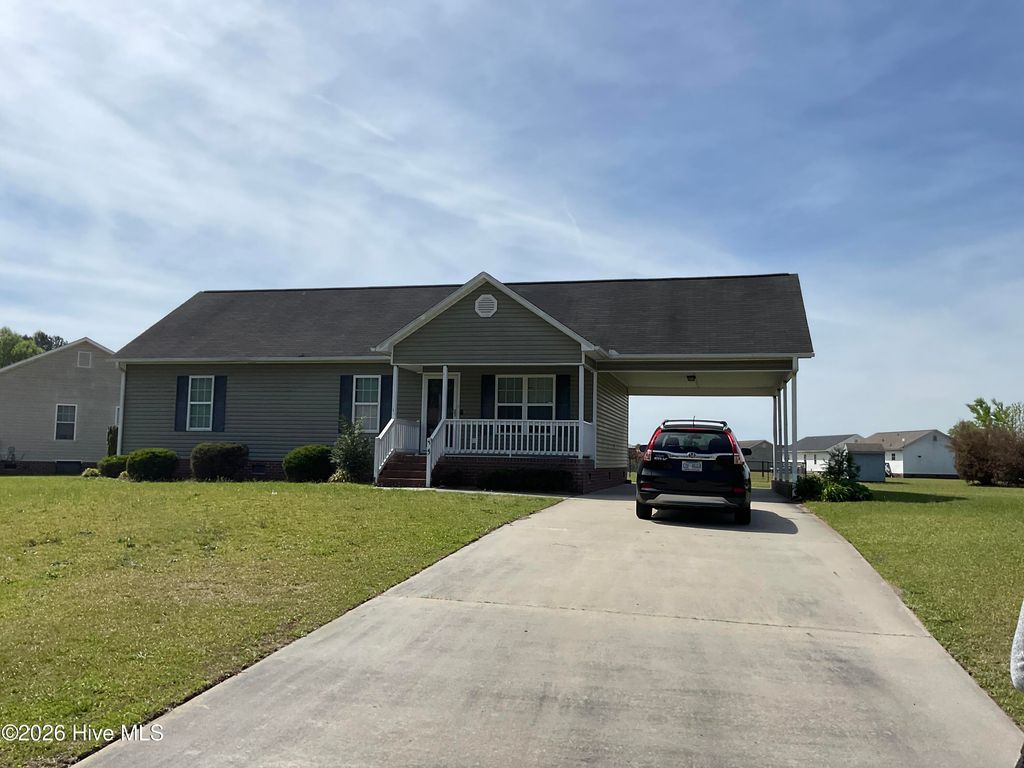 333 Olive Branch Boulevard, Grifton, NC 28530