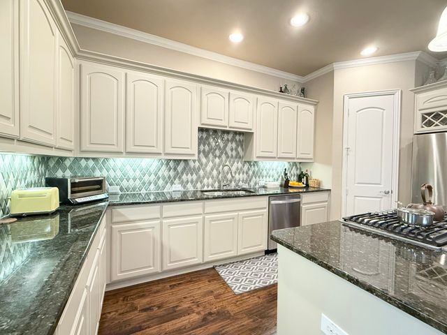 2313 Chadwick Lane, Garland, TX 75044