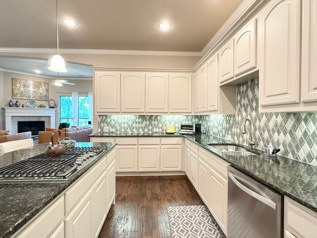2313 Chadwick Lane, Garland, TX 75044