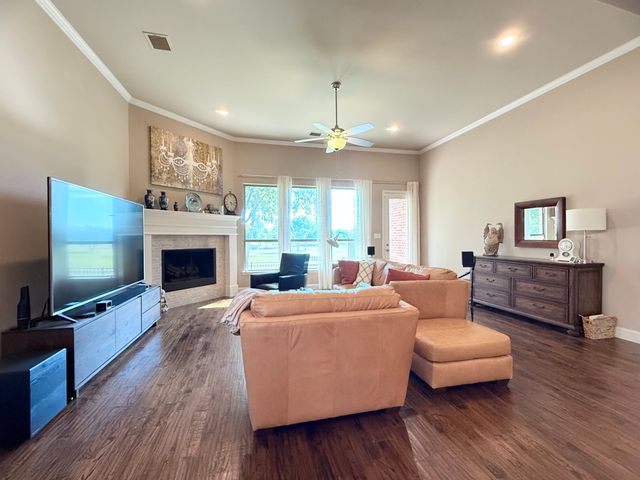 2313 Chadwick Lane, Garland, TX 75044