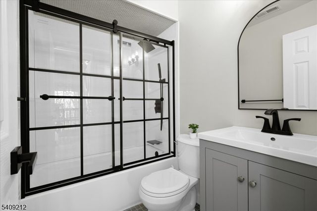 2 Davos Dr 7, Vernon Twp., NJ 07462