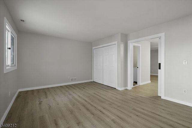 2 Davos Dr 7, Vernon Twp., NJ 07462