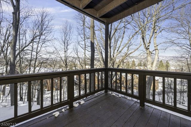 2 Davos Dr 7, Vernon Twp., NJ 07462