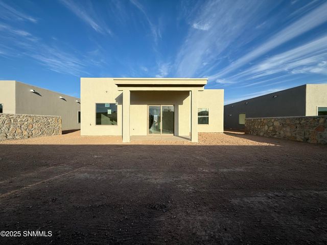 7549 Clarion Way, Las Cruces, NM 88012