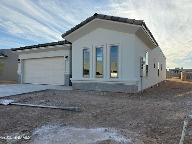 7549 Clarion Way, Las Cruces, NM 88012