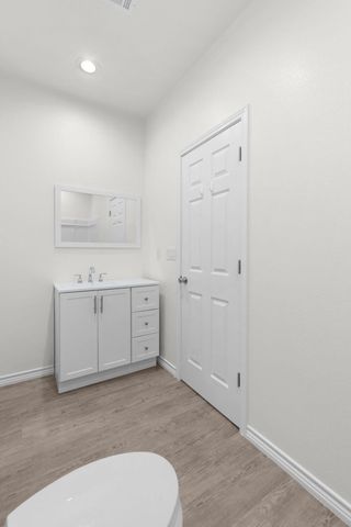 834 Waco ST, Kingsland, TX 78639