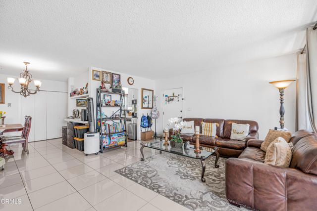 1331 Edgewood Way, Oxnard, CA 93030