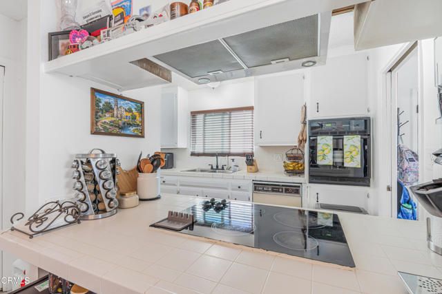 1331 Edgewood Way, Oxnard, CA 93030