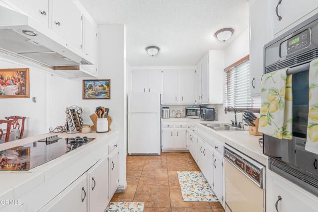 1331 Edgewood Way, Oxnard, CA 93030