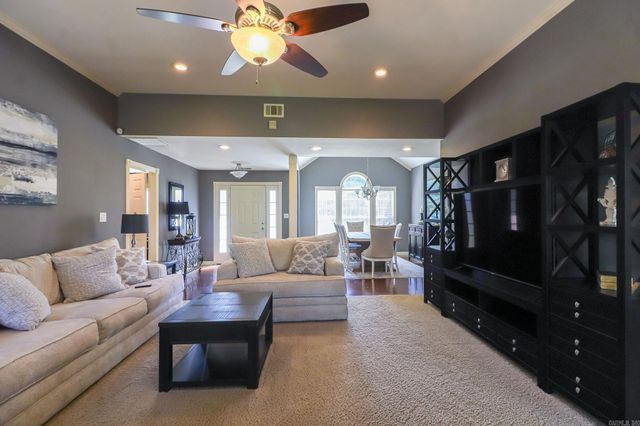 1009 Cypress Springs Cove, Jonesboro, AR 72405