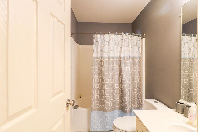 1009 Cypress Springs Cove, Jonesboro, AR 72405