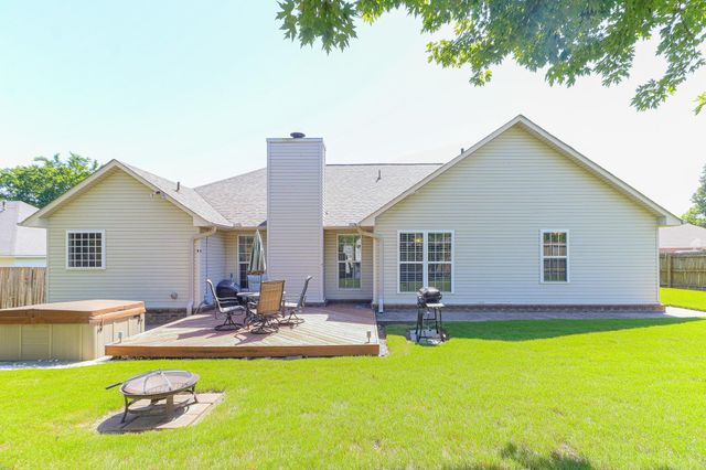 1009 Cypress Springs Cove, Jonesboro, AR 72405