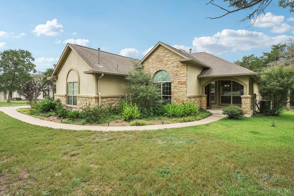 126 Spanish TRL, Bastrop, TX 78602