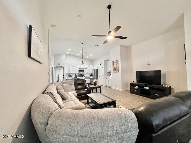 8601 W PRESTON Lane, Tolleson, AZ 85353