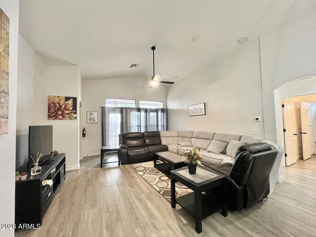 8601 W PRESTON Lane, Tolleson, AZ 85353