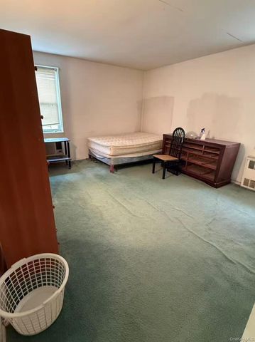 9230 56 Avenue 6C, Elmhurst, NY 11373