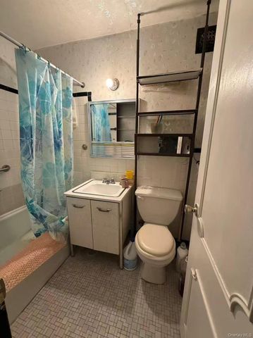 9230 56 Avenue 6C, Elmhurst, NY 11373