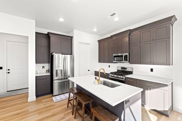 5791 S RUSSET SUN DR, St. George, UT 84790