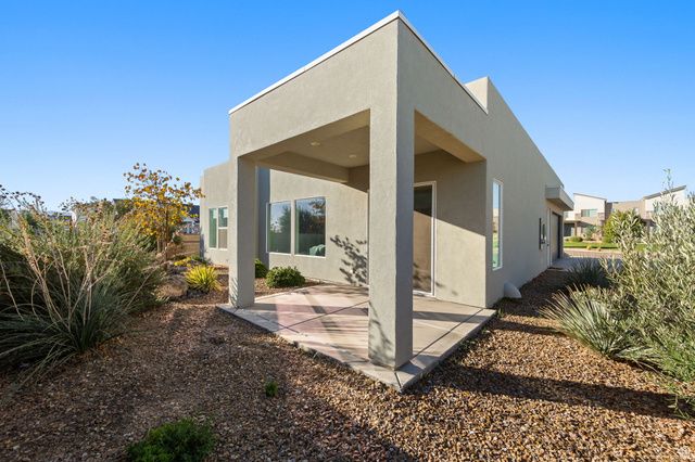 5791 S RUSSET SUN DR, St. George, UT 84790