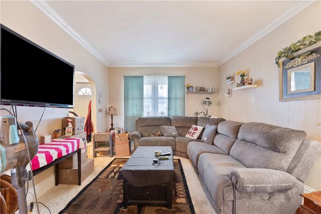 11 Knox Ave, Monessen, PA 15062