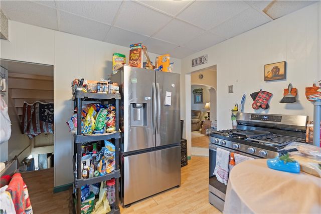 11 Knox Ave, Monessen, PA 15062