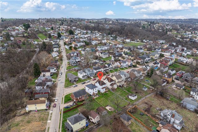 11 Knox Ave, Monessen, PA 15062