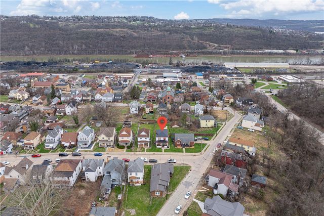 11 Knox Ave, Monessen, PA 15062