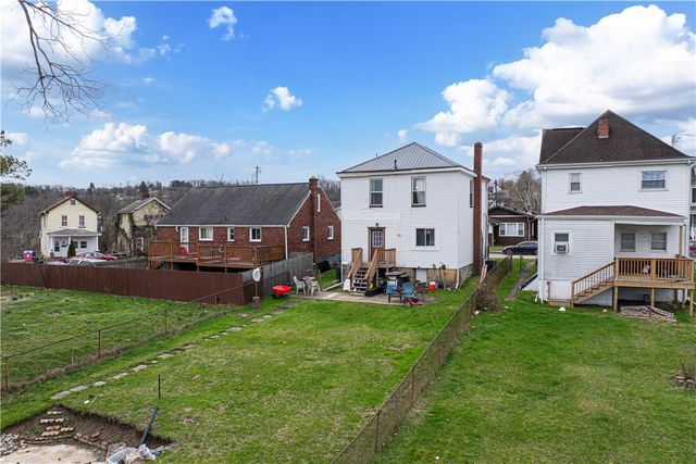 11 Knox Ave, Monessen, PA 15062