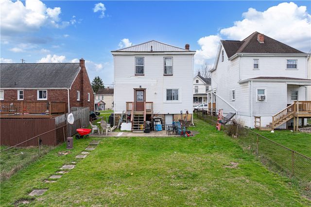 11 Knox Ave, Monessen, PA 15062