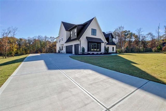 130 Grace Hope Drive, Brooks, GA 30205