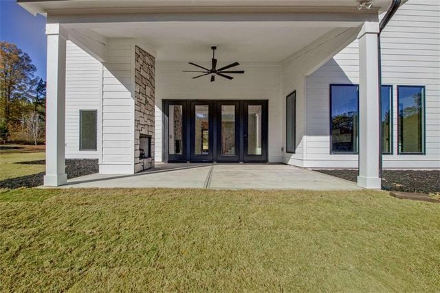 130 Grace Hope Drive, Brooks, GA 30205