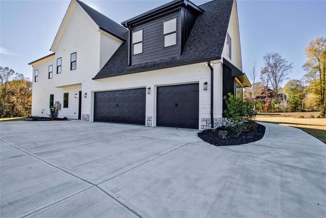 130 Grace Hope Drive, Brooks, GA 30205