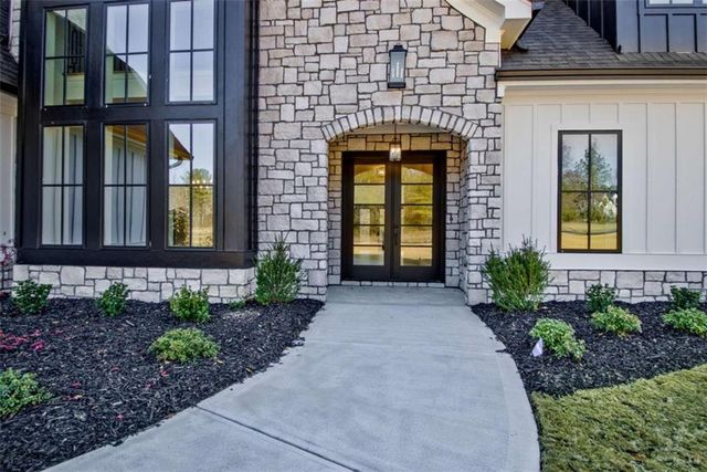 130 Grace Hope Drive, Brooks, GA 30205