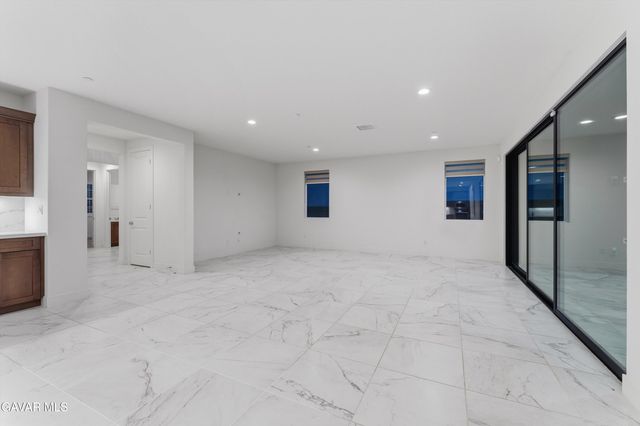 19038 Carranza Lane, Santa Clarita, CA 91350