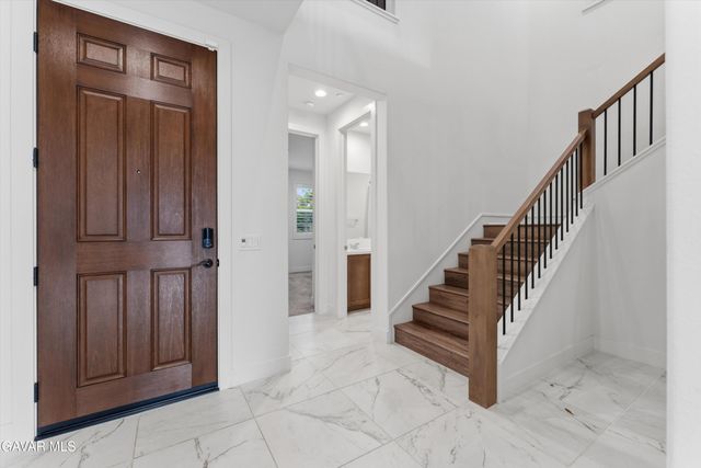 19038 Carranza Lane, Santa Clarita, CA 91350