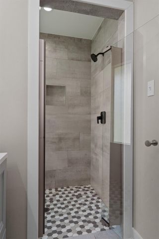 7707 Robalo RD, Austin, TX 78757