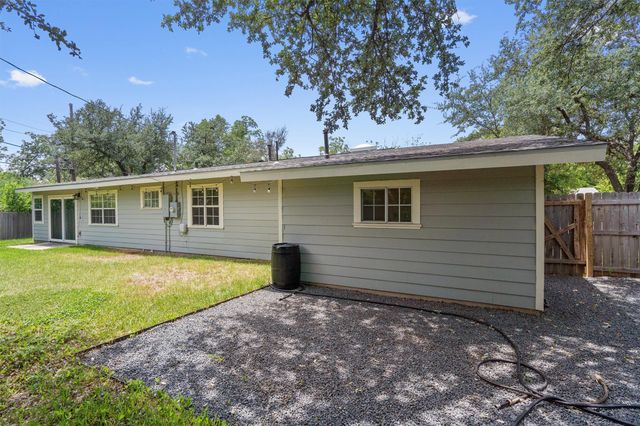 7707 Robalo RD, Austin, TX 78757