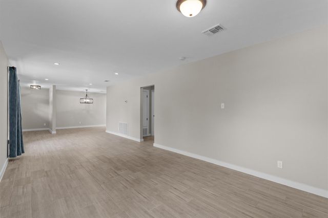 7707 Robalo RD, Austin, TX 78757
