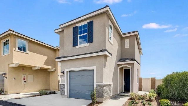 1304 Thunderbolt Lane, Rialto, CA 92376