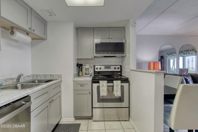 2700 Ocean Shore Blvd Apt 115, Ormond Beach, FL 32176