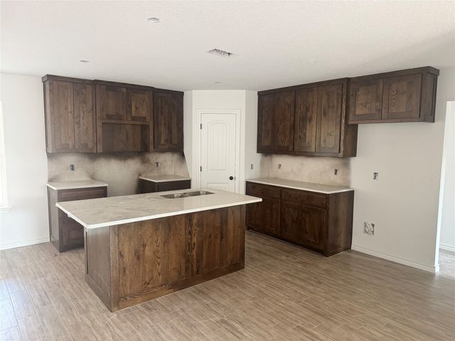 1016 Bradshaw Court, Springtown, TX 76082