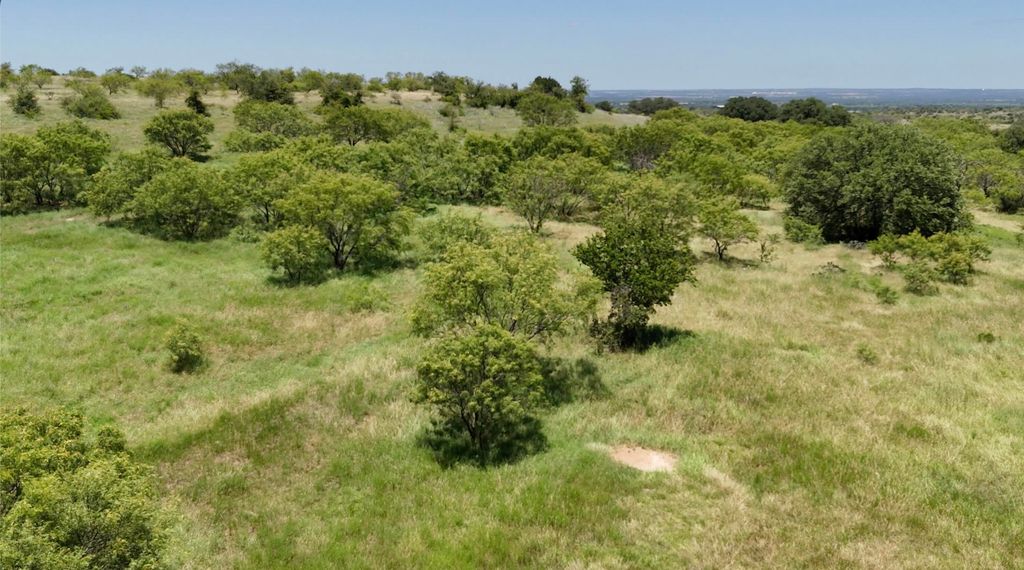 Image 2 of property listing at 11 Mystic Mountain Drive, Gustine, TX 76455