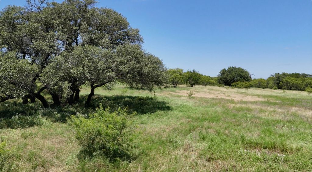 Image 5 of property listing at 11 Mystic Mountain Drive, Gustine, TX 76455