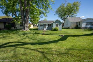 2662 Cottage Lane, Harsens Island, MI 48028