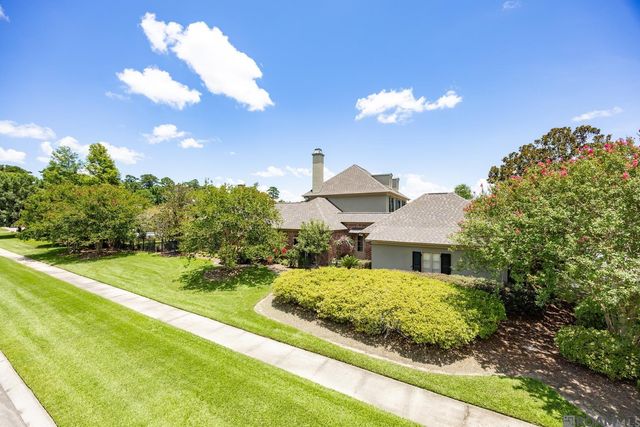 19027 Spyglass Hill Dr, Baton Rouge, LA 70809