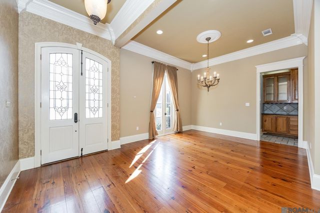 19027 Spyglass Hill Dr, Baton Rouge, LA 70809