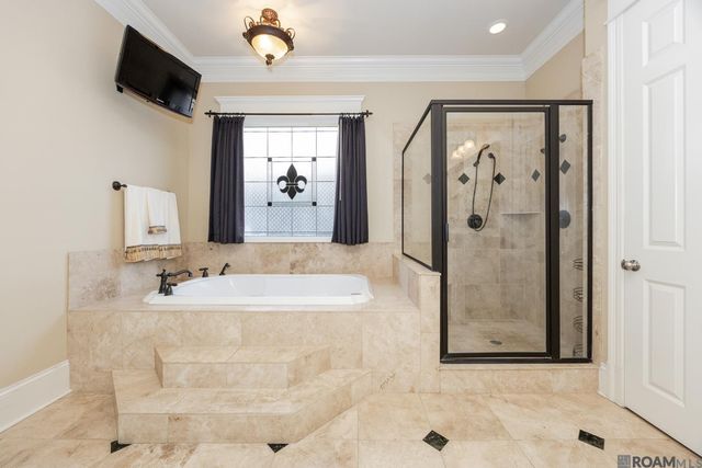 19027 Spyglass Hill Dr, Baton Rouge, LA 70809